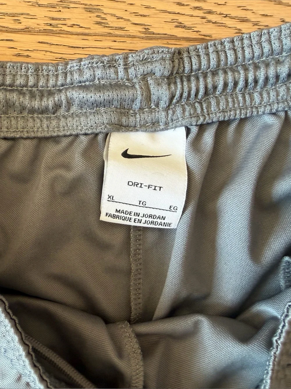 Nike Boys Gray Dri-FIT Athletic Shorts w/ Pockets, Size Big Kids XL